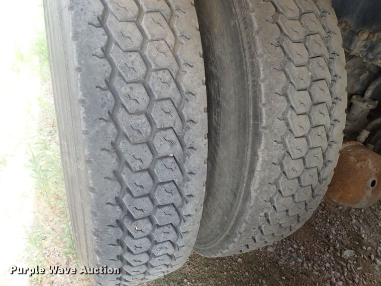 image for item DG2300 2001 Kenworth W900S  ready mix truck