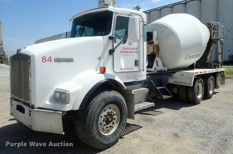 image for item DG2302 2001 Kenworth T800  ready mix truck