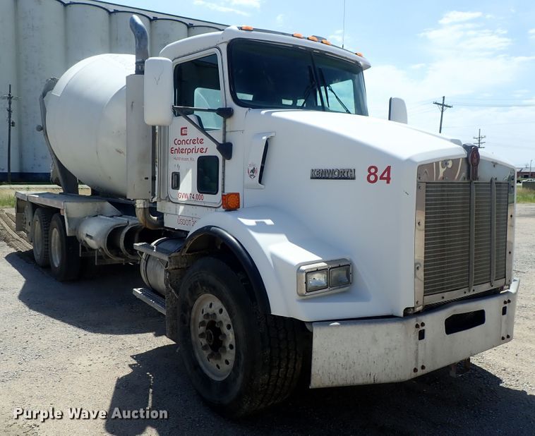 image for item DG2302 2001 Kenworth T800  ready mix truck