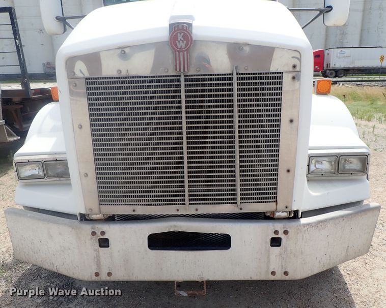 image for item DG2302 2001 Kenworth T800  ready mix truck