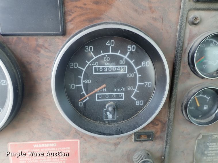 image for item DG2302 2001 Kenworth T800  ready mix truck