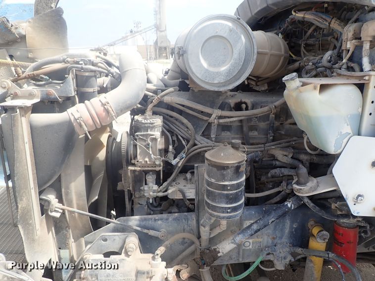 image for item DG2302 2001 Kenworth T800  ready mix truck