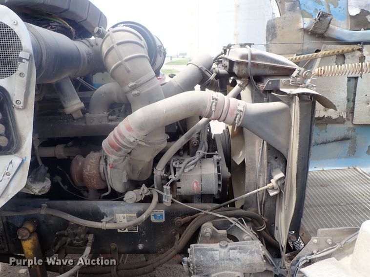 image for item DG2302 2001 Kenworth T800  ready mix truck