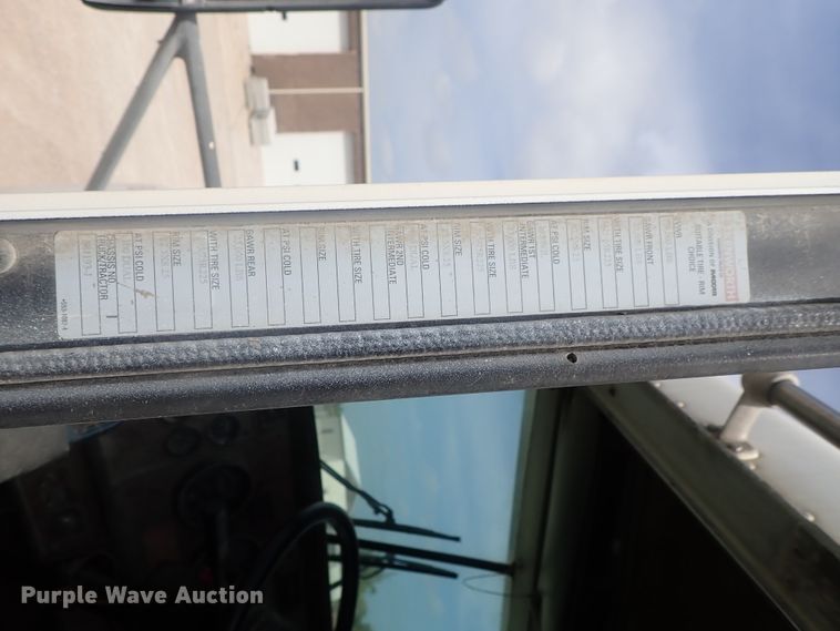 image for item DG2302 2001 Kenworth T800  ready mix truck