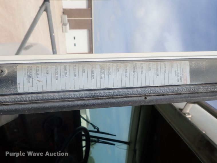 image for item DG2302 2001 Kenworth T800  ready mix truck