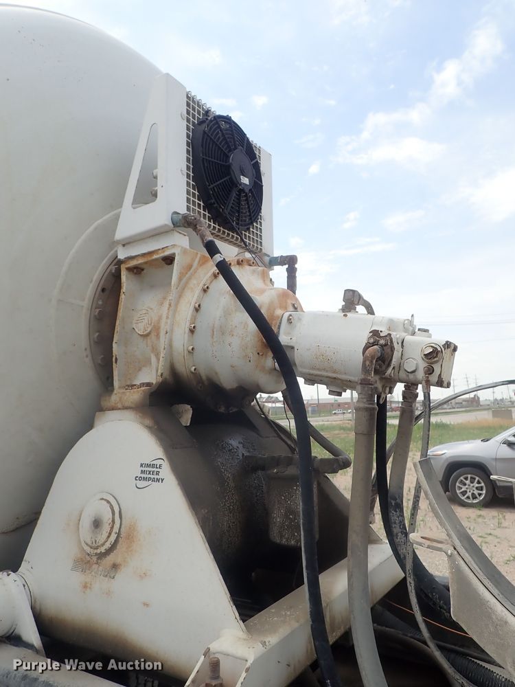 image for item DG2302 2001 Kenworth T800  ready mix truck