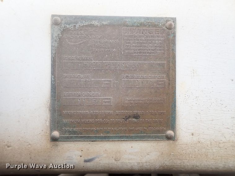 image for item DG2302 2001 Kenworth T800  ready mix truck