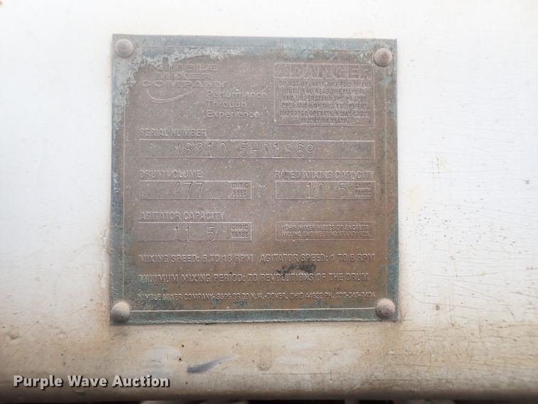 image for item DG2302 2001 Kenworth T800  ready mix truck