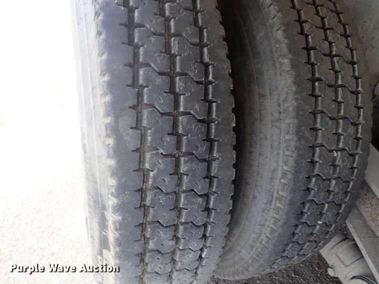 image for item DG2302 2001 Kenworth T800  ready mix truck