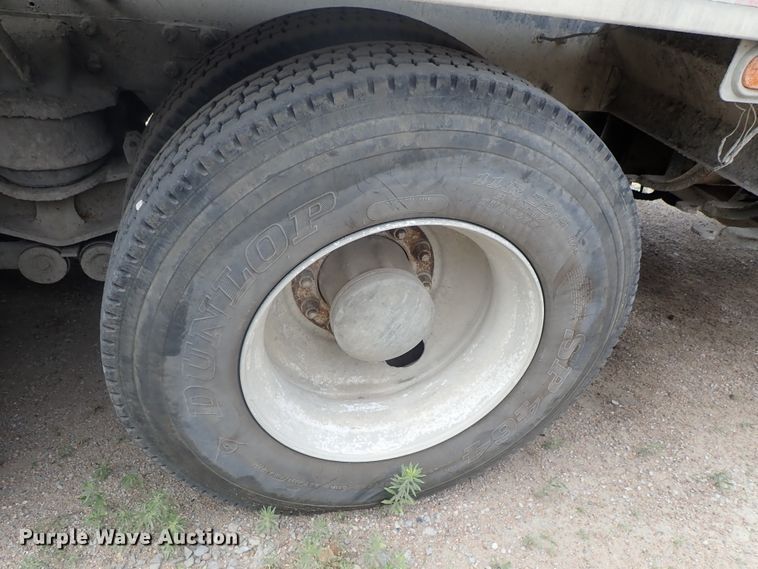 image for item DG2302 2001 Kenworth T800  ready mix truck