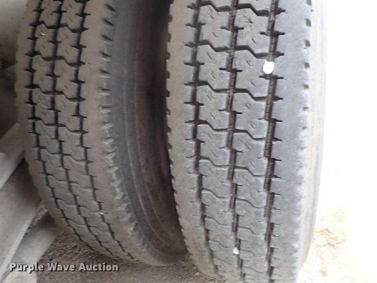 image for item DG2302 2001 Kenworth T800  ready mix truck