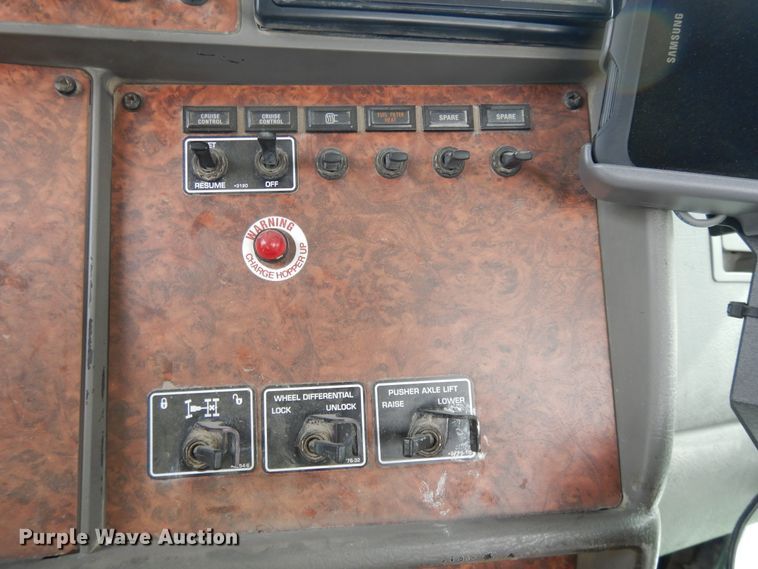 image for item DG7941 2004 Kenworth W900  ready mix truck