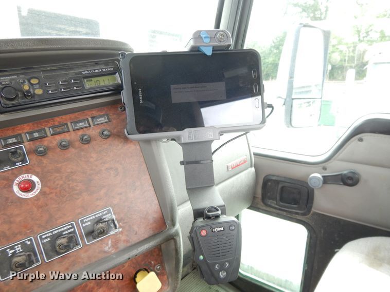 image for item DG7941 2004 Kenworth W900  ready mix truck