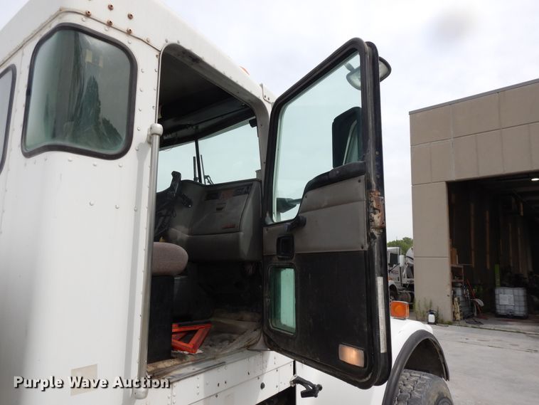 image for item DG7941 2004 Kenworth W900  ready mix truck