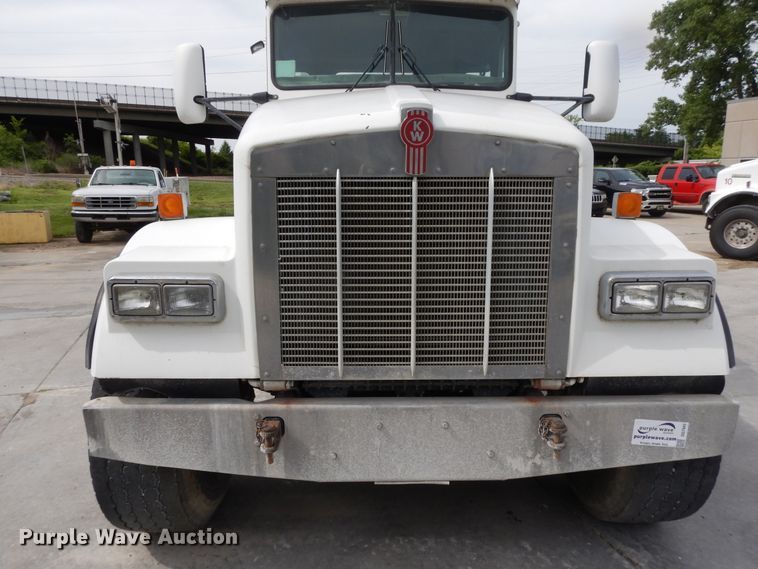 image for item DG7941 2004 Kenworth W900  ready mix truck