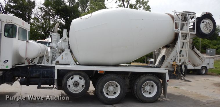 image for item DG7941 2004 Kenworth W900  ready mix truck