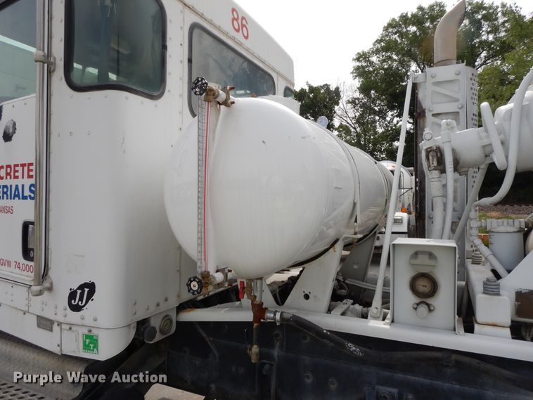 image for item DG7941 2004 Kenworth W900  ready mix truck