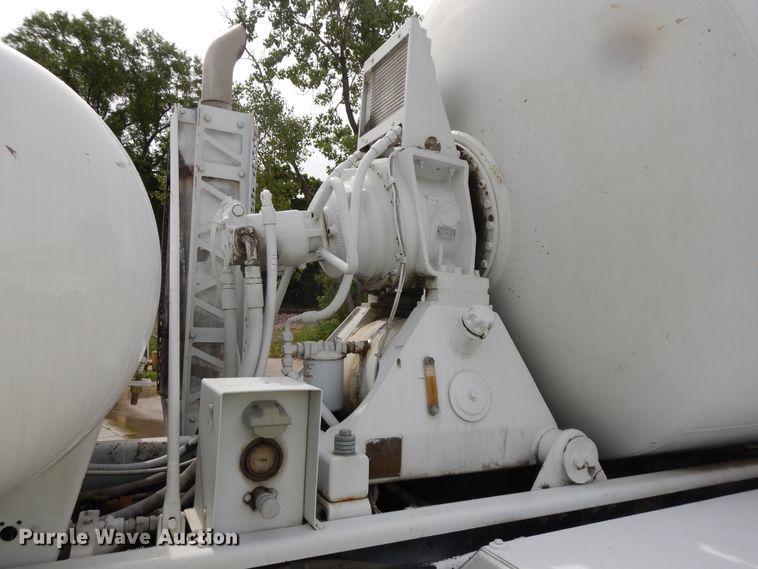 image for item DG7941 2004 Kenworth W900  ready mix truck