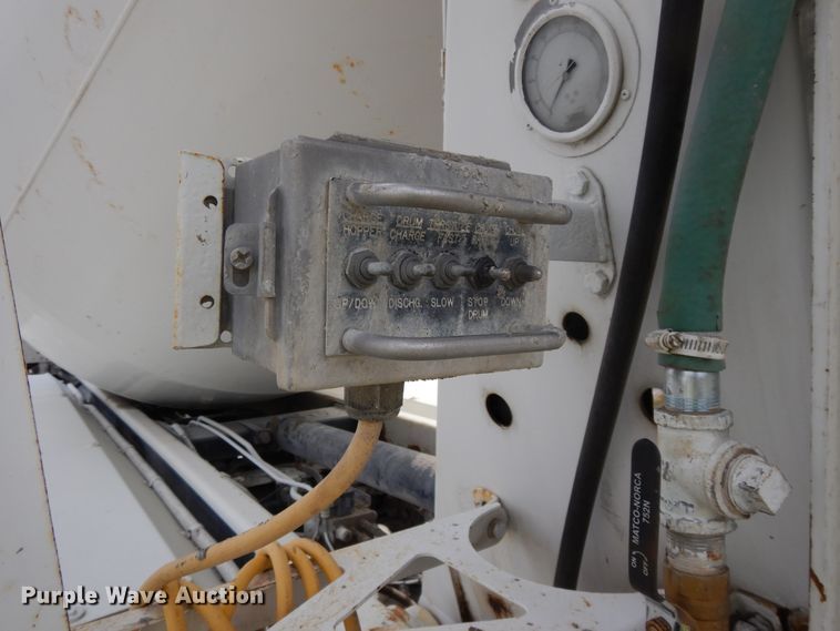 image for item DG7941 2004 Kenworth W900  ready mix truck