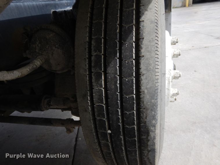 image for item DG7941 2004 Kenworth W900  ready mix truck