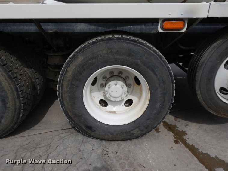 image for item DG7941 2004 Kenworth W900  ready mix truck