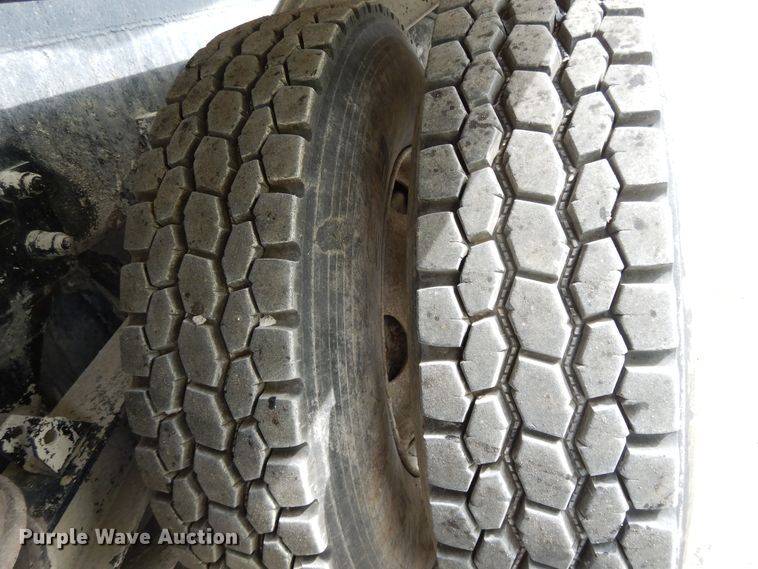 image for item DG7941 2004 Kenworth W900  ready mix truck