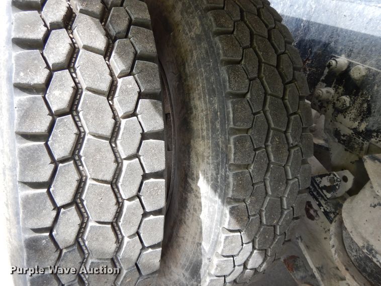 image for item DG7941 2004 Kenworth W900  ready mix truck