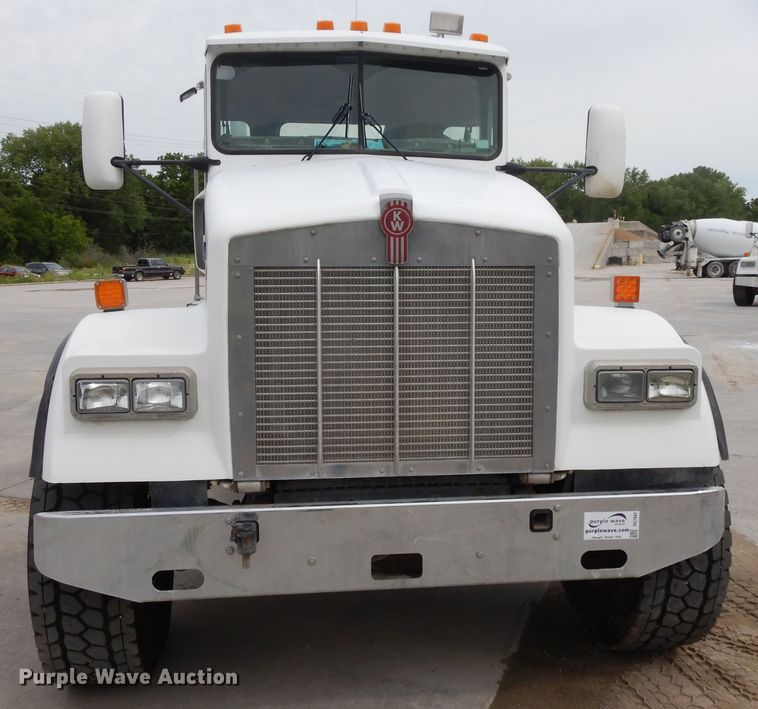 image for item DG7942 2005 Kenworth W900  ready mix truck