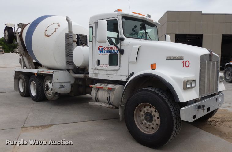 image for item DG7942 2005 Kenworth W900  ready mix truck