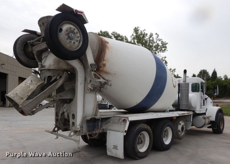 image for item DG7942 2005 Kenworth W900  ready mix truck