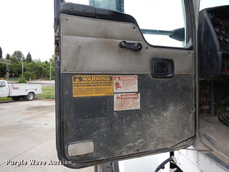 image for item DG7942 2005 Kenworth W900  ready mix truck