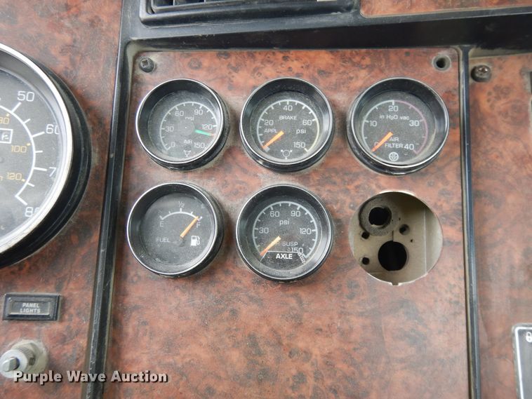 image for item DG7942 2005 Kenworth W900  ready mix truck