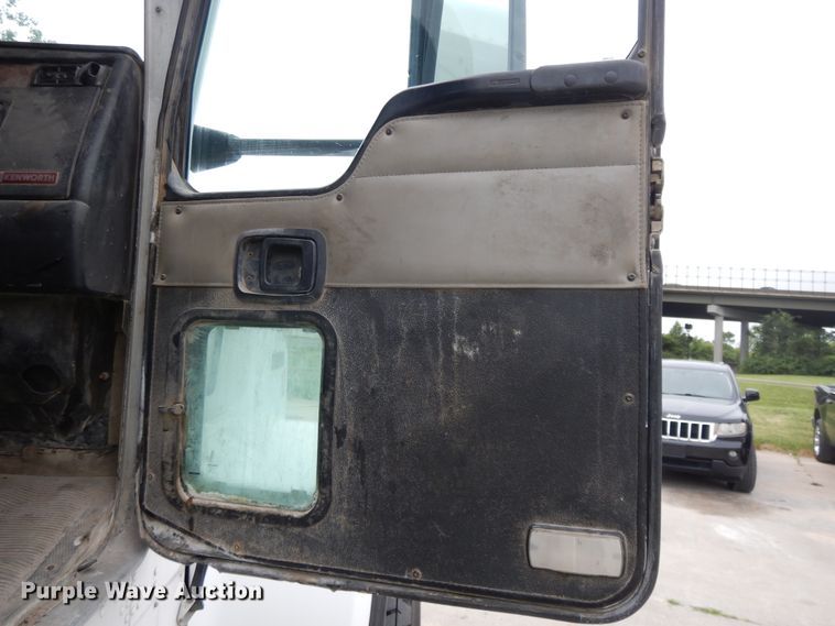 image for item DG7942 2005 Kenworth W900  ready mix truck