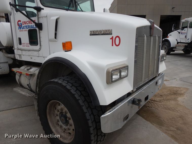 image for item DG7942 2005 Kenworth W900  ready mix truck