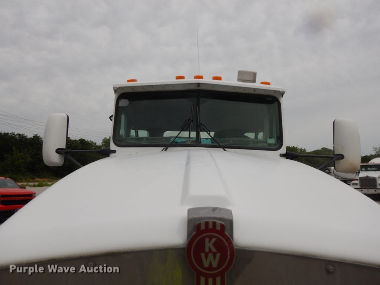 image for item DG7942 2005 Kenworth W900  ready mix truck