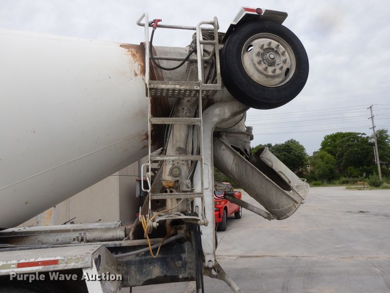 image for item DG7942 2005 Kenworth W900  ready mix truck