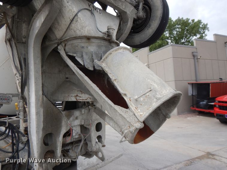 image for item DG7942 2005 Kenworth W900  ready mix truck