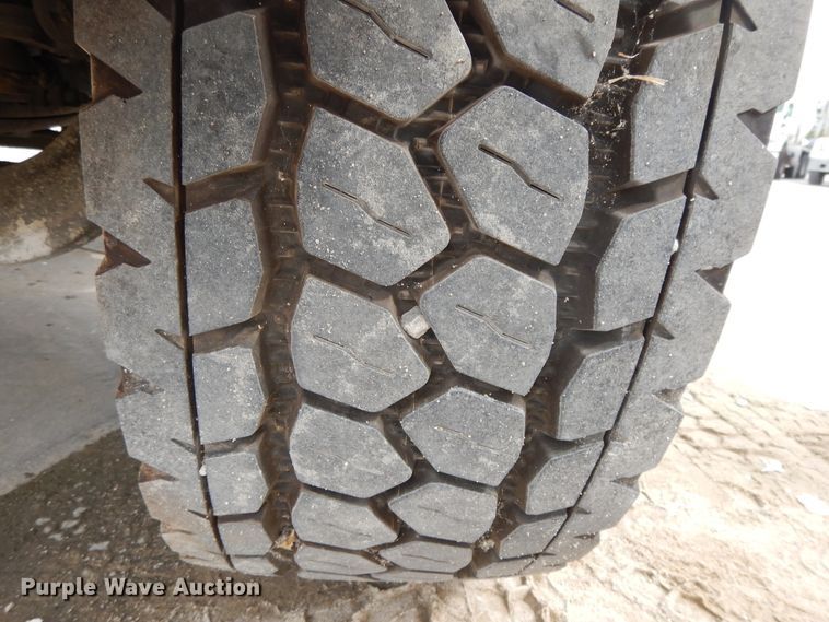 image for item DG7942 2005 Kenworth W900  ready mix truck