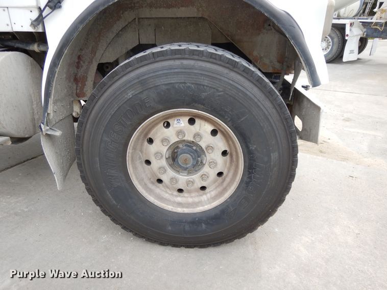 image for item DG7942 2005 Kenworth W900  ready mix truck