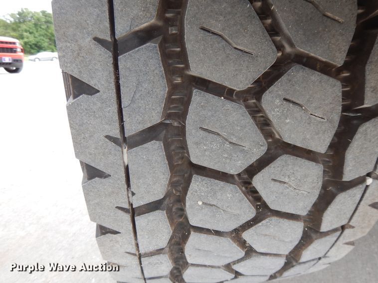 image for item DG7942 2005 Kenworth W900  ready mix truck