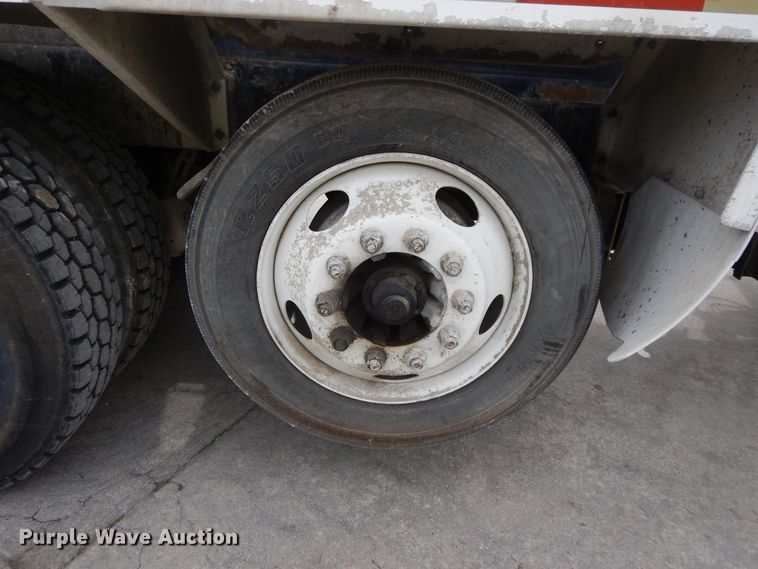 image for item DG7942 2005 Kenworth W900  ready mix truck