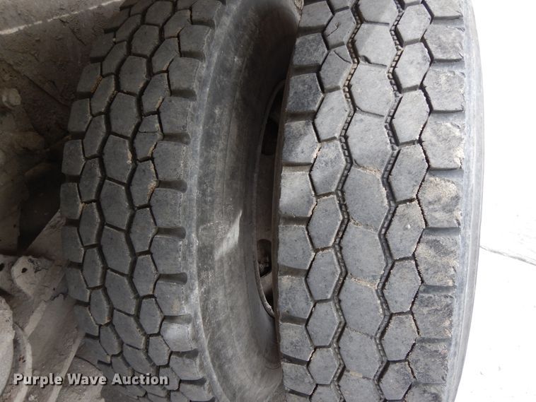 image for item DG7942 2005 Kenworth W900  ready mix truck