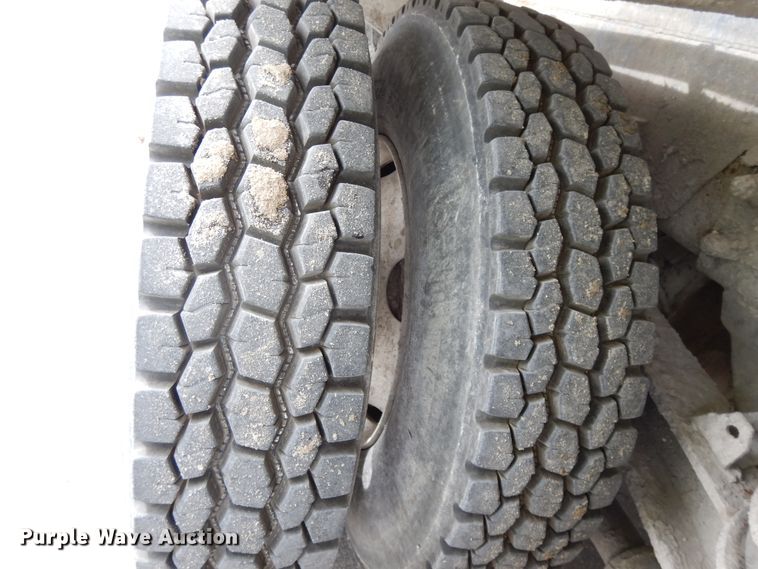 image for item DG7942 2005 Kenworth W900  ready mix truck