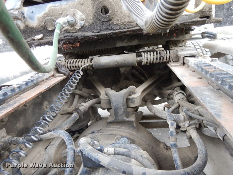 image for item DG7944 2001 Kenworth T800  semi truck