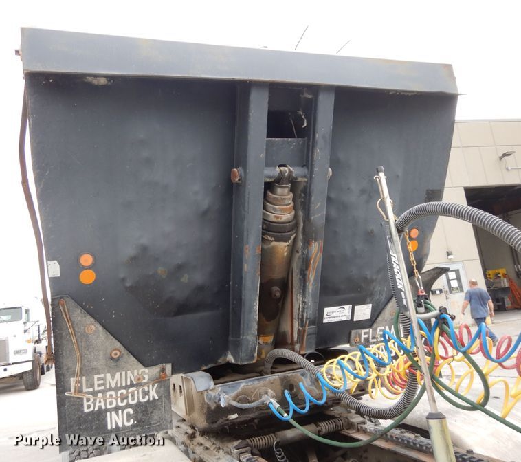 image for item DG7945 1980 Fruehauf end dump trailer