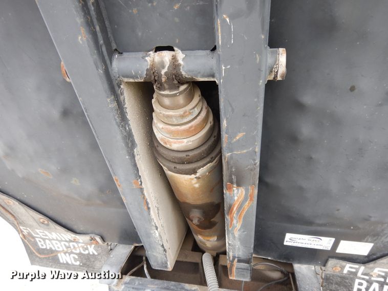 image for item DG7945 1980 Fruehauf end dump trailer