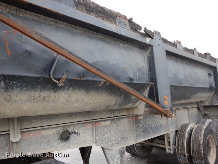 image for item DG7945 1980 Fruehauf end dump trailer