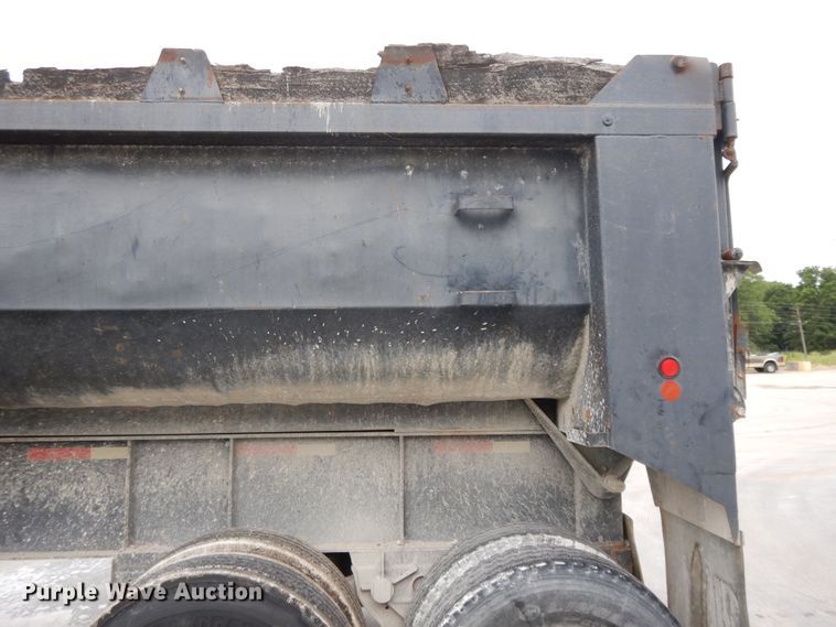 image for item DG7945 1980 Fruehauf end dump trailer