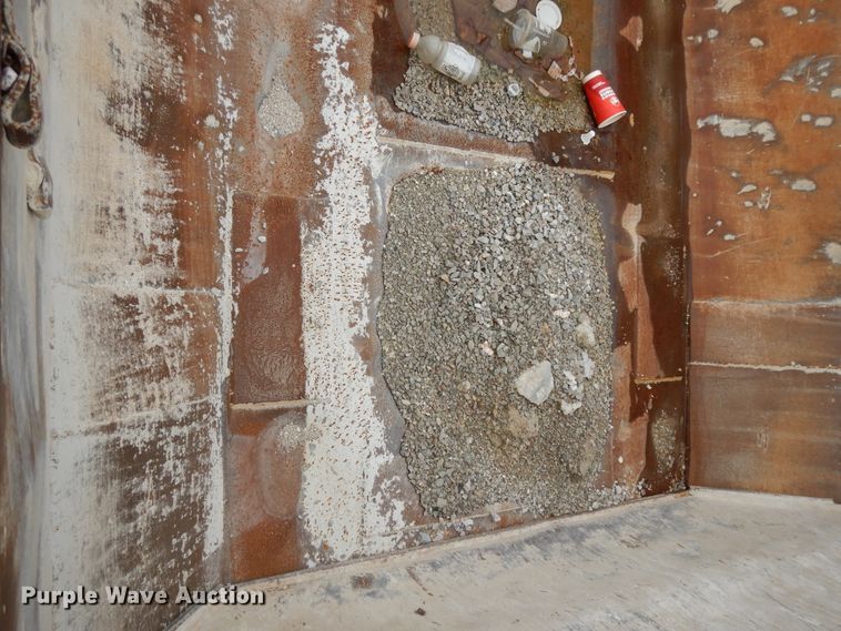 image for item DG7945 1980 Fruehauf end dump trailer