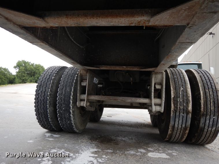 image for item DG7945 1980 Fruehauf end dump trailer